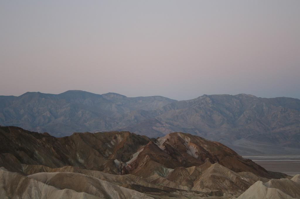 20081022 death valley 003.jpg - Death Valley - Sunrise at Zabriskie Point
